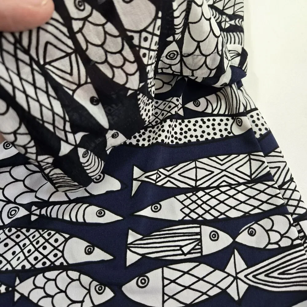 Alfani V-Neck Tank Size Medium Navy Fish All‎ Over Print Hi-Lo Hem Flowy